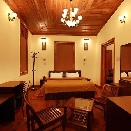 Torrentium Lodge Шімла Екстер'єр фото