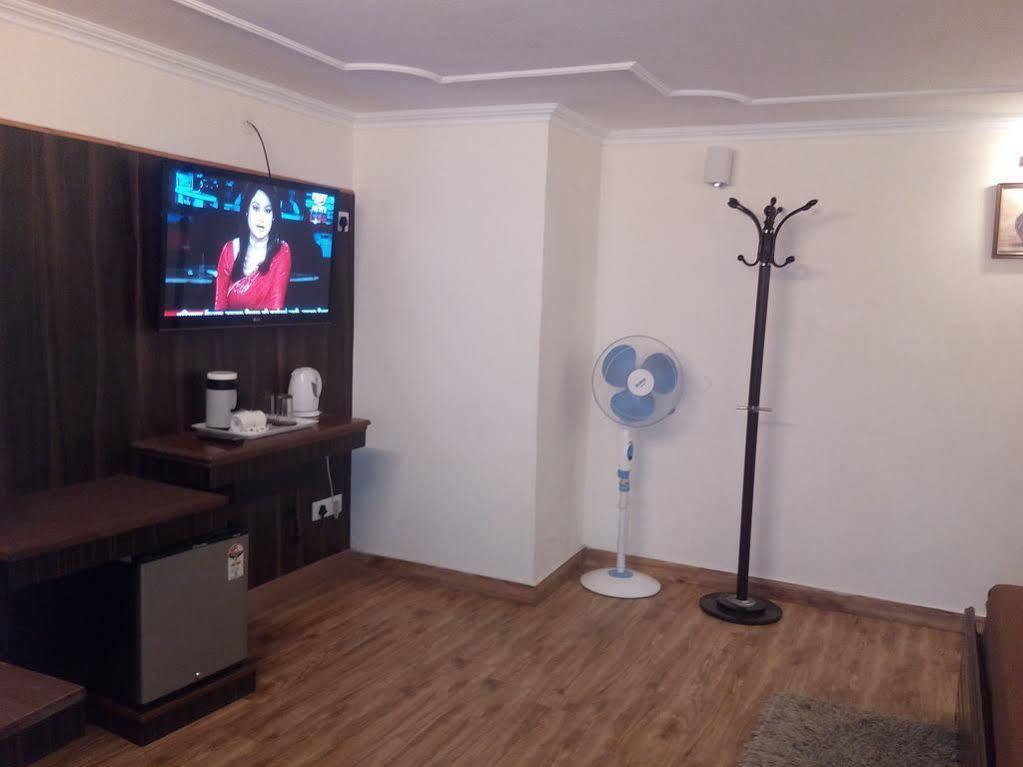 Torrentium Lodge Шімла Екстер'єр фото