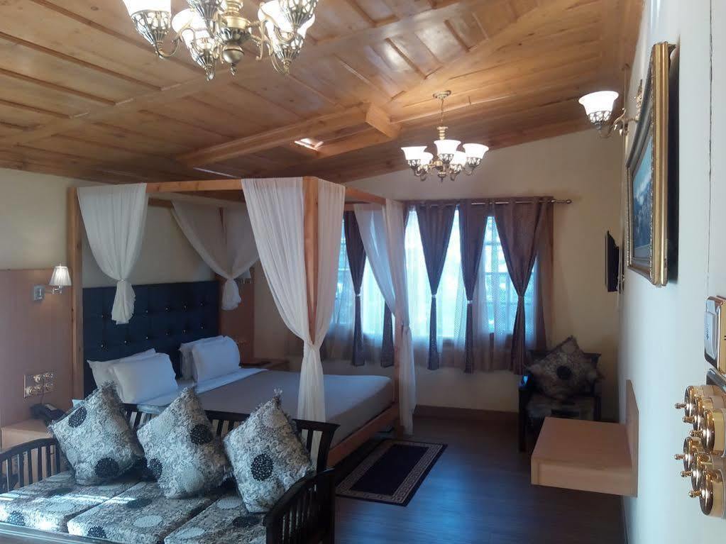 Torrentium Lodge Шімла Екстер'єр фото