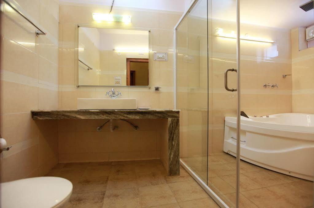Torrentium Lodge Шімла Екстер'єр фото